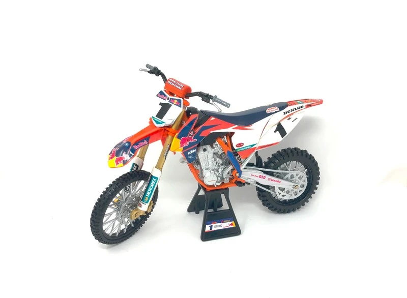 New Ray NEW-RAY Redbull Factory Race Team 2017 Replica 4 New Ray NEW-RAY Redbull Factory Race Team 2017 Replica - Image 4